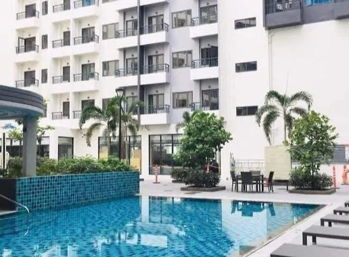 Spring Residences Affordable Condotel Bicutan Paranaque Near Naia Airport شقة *